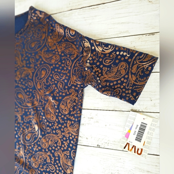 NEW Elegant Lularoe Navy Blue & Gold Shimmer Shiny Irma Paisley Print Stretchy - Picture 8 of 8